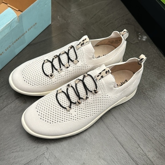 LIFESTRIDE Accelerate Slip-on Sneakers (Wide) - Picture 6 of 6